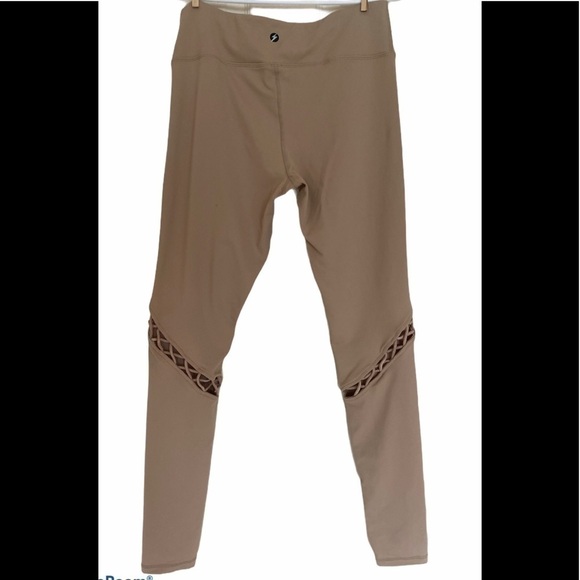 Electric Yoga Twisted Leggings, Size Medium - Picture 2 of 6